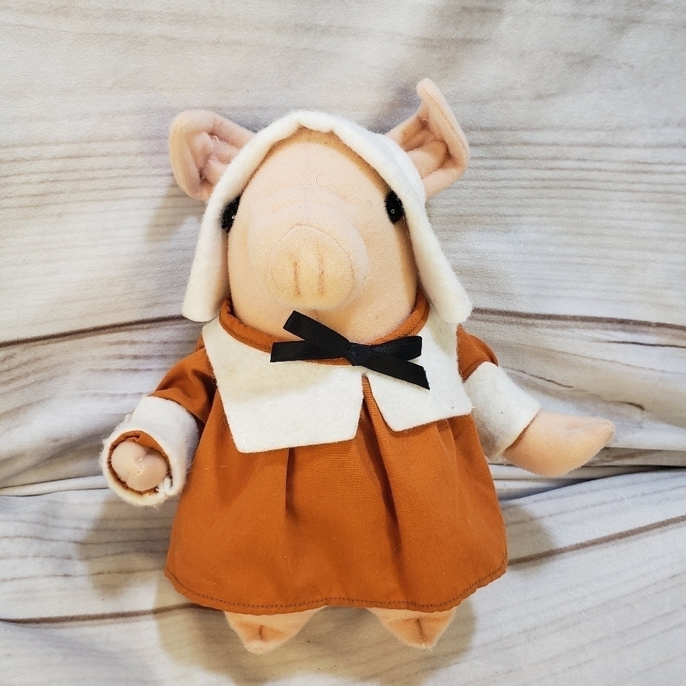 Russ Personality Pig Handmaid Pilgrim Betty Kane 9 Inch 1984 Felt Plush